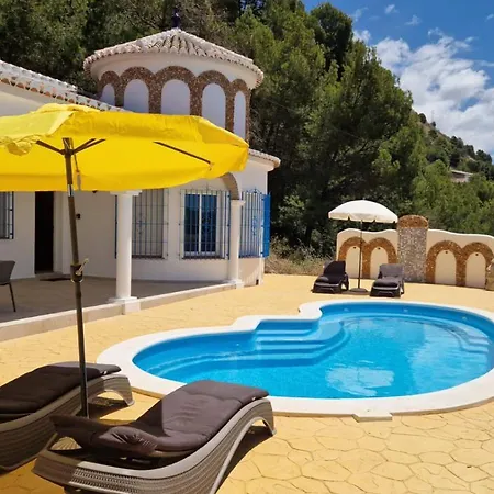 Tower House فيلة *